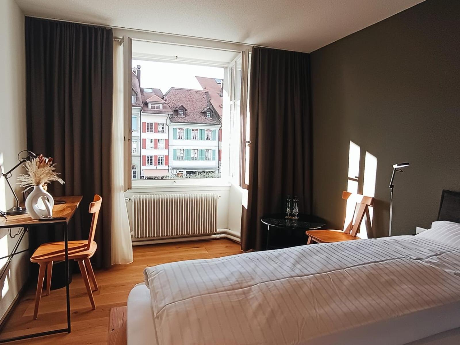 Hotel Restaurant Krone Aarberg Buitenkant foto