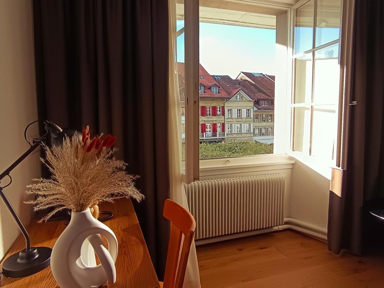 Hotel Restaurant Krone Aarberg Buitenkant foto